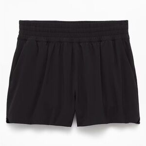 Athleta High Rise Weekender Run Short, Size Small, NWOT in Black